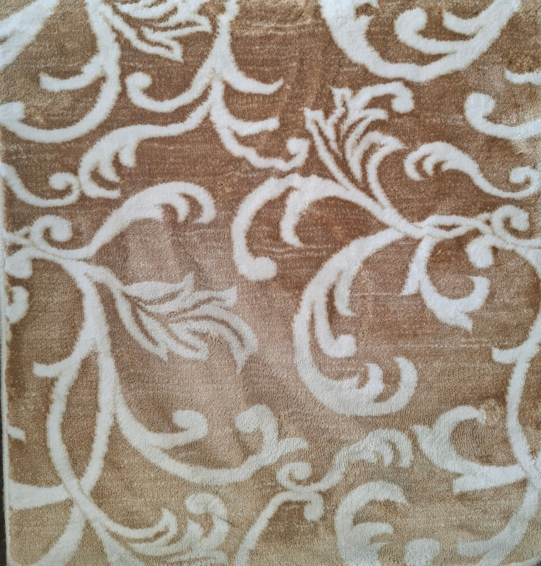 Elegant Swirl Pattern Wall-to-Wall Carpet - Soft & Durable